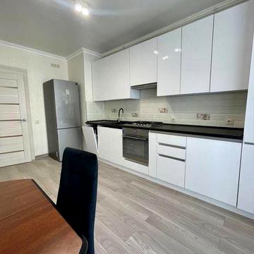 Оренда 2-кімнатної квартири  в новобудові  вул. Підголоско 17В