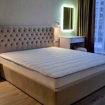 Перша здача 2-к квартири 5th avenue, світло не вимикають