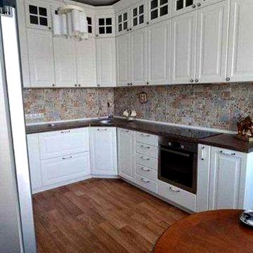 Продам 3-ком квартиру с ремонтом в Кадоре