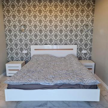 Вишняківська вул., 2