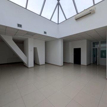 Тичини вул., 7