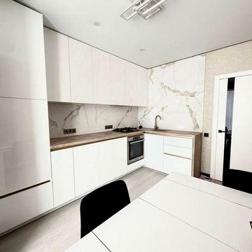 Двокімнатна квартира з новим ремонтом в Бучі, Газ, Третій Поверх