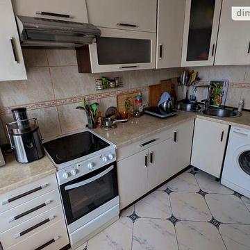 Продаж 1к Квартира Кошиця вулиця