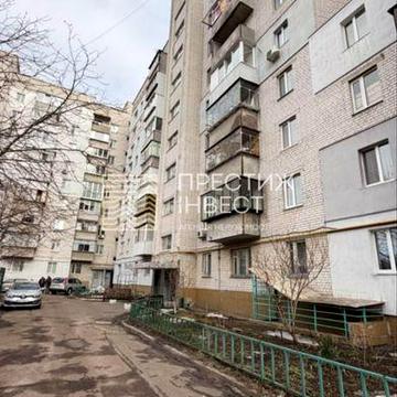 Оренда 2-кімнатної квартири з окремими кімнатами на початку міста