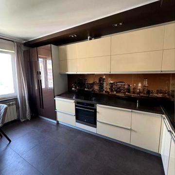 Продаю квартиру власник ГЕНЕРАТОР. Без комісіі