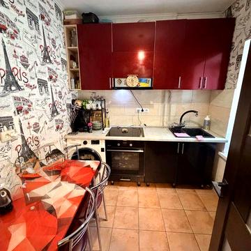 Продаж 2-х кімнатної квартири 1-й поверх Центр