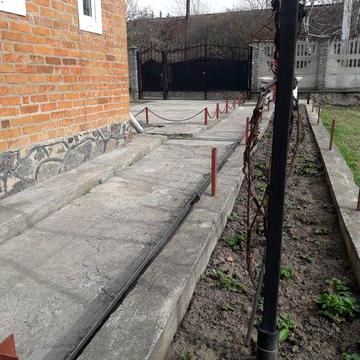 Частина будинку на дві половини в м.Гайсин