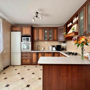 Будинок для велокої сімї ! 5 кімнат! 12 соток