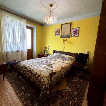 Продам 3-кімнатну квартиру