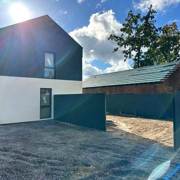 Дуплекс в Хотові біля метро Теремки Є оселя, з документами без%овий