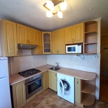 1 к. кв . Бул. Шамо 14.  Русановка. м. Левобережная .