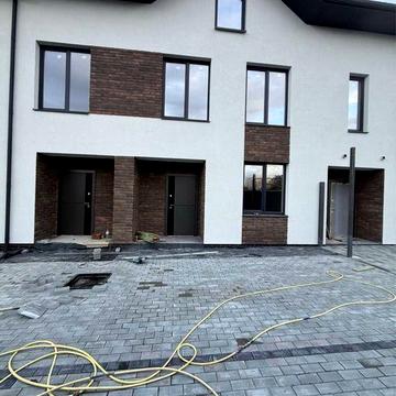 Продам таунхаус в центрі Ірпеня біля міської ради