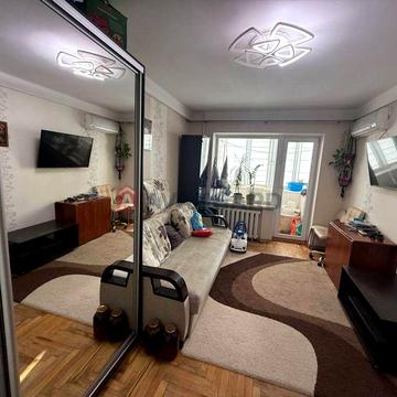 2-х квартира Космос ,  Метелик, меблі і техніка, Є- Відновлення