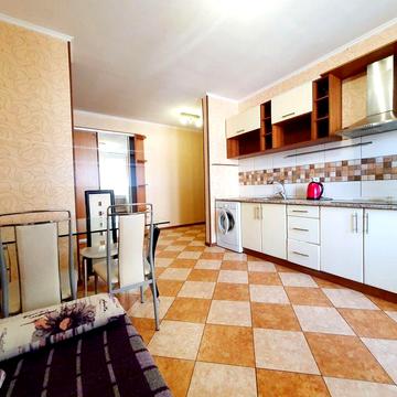 1к, Олени Пчілки 2А, 60м2, генератор, метро Позняки