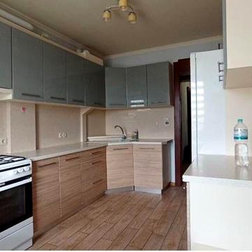 Продаж 2-кім. квартири по вул. Франка