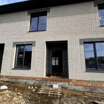 ТАУНХАУСИ на замості !