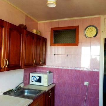 Продається трикімнатна в центрі