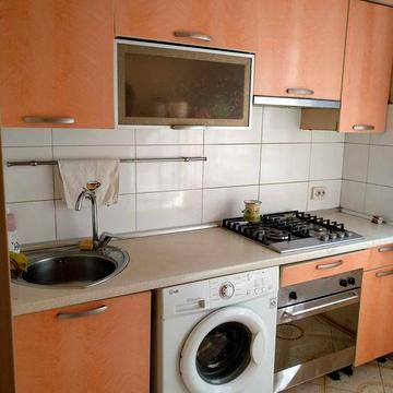 Сдам 2 комнатную квартиру