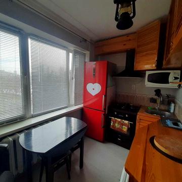 Здам 2 кімнатну квартиру  Салютна  10