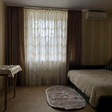 Сдам гостинку в раоне Французкого бульвара