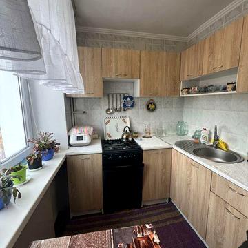 Продам 2 комнатную квартиру,на золотом 3 этаже!Glad!