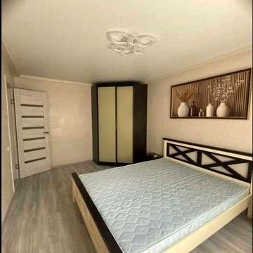 Здам власну двокімнатну квартиру на Ашані.