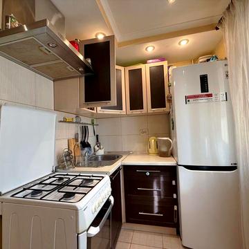 продаж квартири 1к 28м 4пов вул. Йорданська 24б