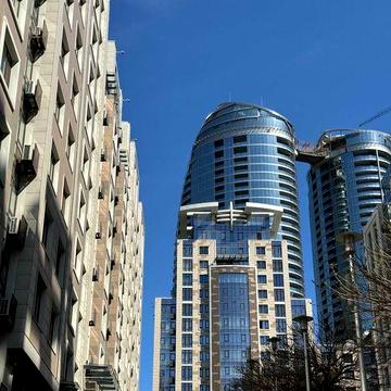 Продаж 4 кімн. квартири Бульвар фонтанів, Саперне Поле ЖК Бульвар Фонтанів