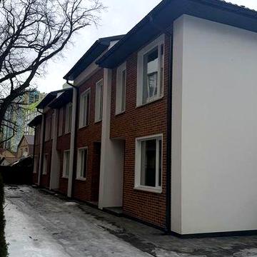Центр Ірпеня 2 поверховий таунхаус 99 м.кв. з газом