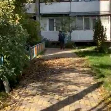 Без%, 90м2. Возле метро Героев Днепра