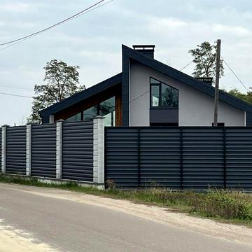 Котедж з виходом до лісу, Топ-локація.