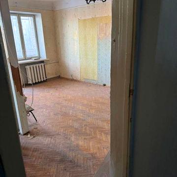 Продам! Однокімнатну квартиру в Шевченківському районі !