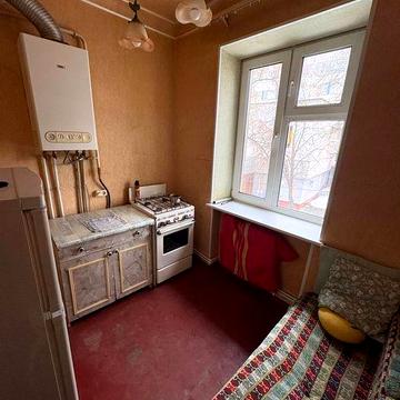 Продається 2 к. кв. по вул. Кондратьєва. Центр. ЄВідновлення.  А/О