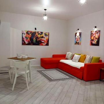 Сдам  на 2-3 мес до лета 2 спальни Генуэзкая 26 жеичужина 3 этаж