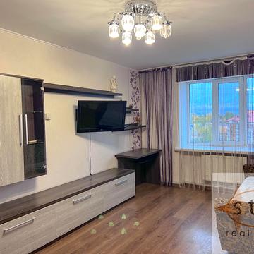 Красносільського вул., 37