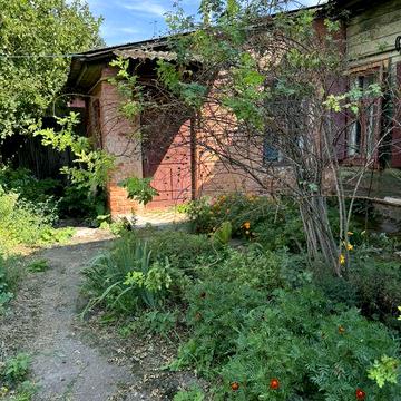 Частина будинку, газ, світло,, Макдональдс