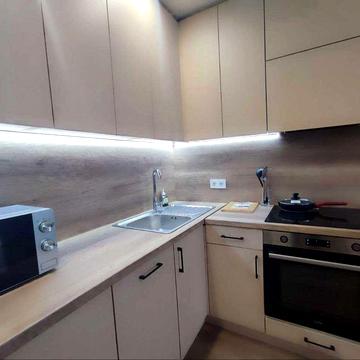 Сдам  1 комнатную квартиру новострой хороший ремонт