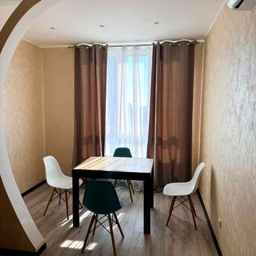 Здаю зручну простору однокімнатну квартиру біля іподрома