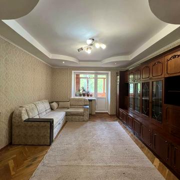 Русанівська набережна вул., 8/1