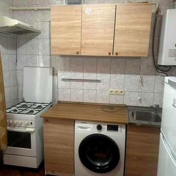 Оренда 3-к. квартири. Солом’янка.  Вул.Токарєва,3. Перший поверх. Газ