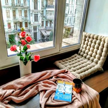 Велика Васильківська вул. (Червоноармійська), 29