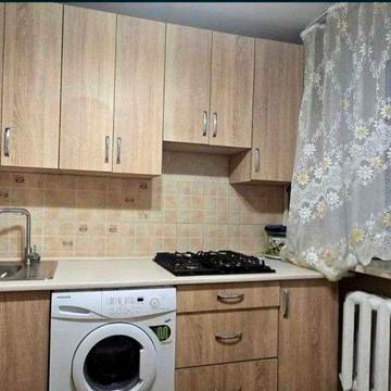 Продам квартиру на Черемушках на 3 этаже