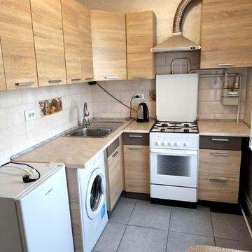 1к. Хоткевича, євроремонт