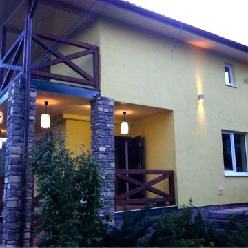 Дачний будинок з терасами.поряд р. Дністер. Ісаківці