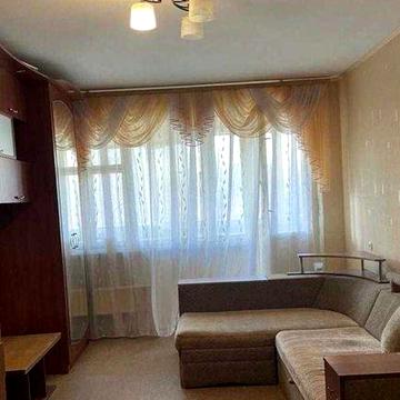 Продам 1-ку улучшенной планировки на Роганском улица 92-й Бригады