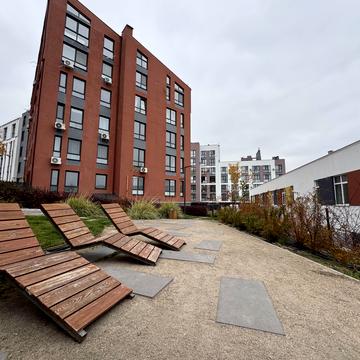 Промислова вул., 1-К