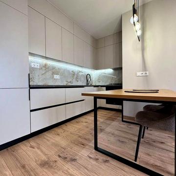 Продаж квартири-студії 39 м2 з ремонтом в Тернополі, вул. Козацька