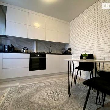 Продаж 3к Квартира 5-й Зарічний мікрорайон вулиця