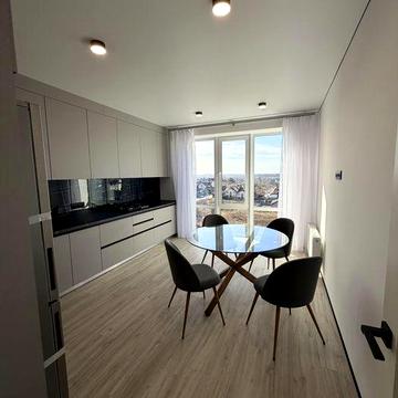 Продаж 1 кімнатної квартири .Ремонт.Меблі.Техніка.Вигляд  на озеро. ЖК Dream city