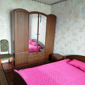 Продается четырехкомнатная квартира в с.Капитоловка Изюмского района